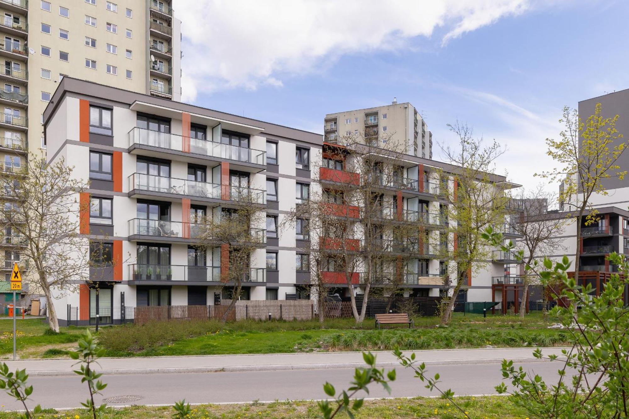 Elegant In Cracow With Balcony, Parking And Desk By Renters Krakow